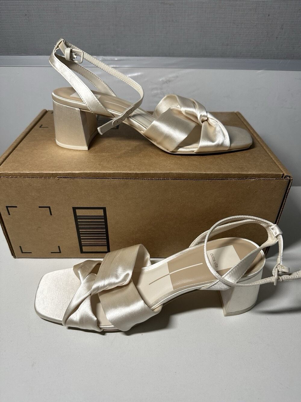 Dolce Vita Women's BRENNA Heeled Sandal Ivory Satin Sz 9